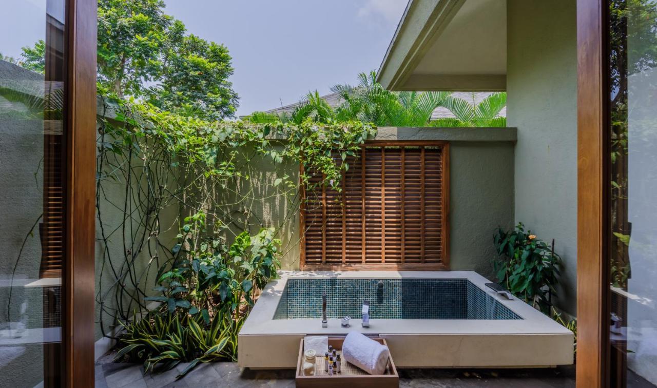 Baale Resort Goa Arpora Exterior photo