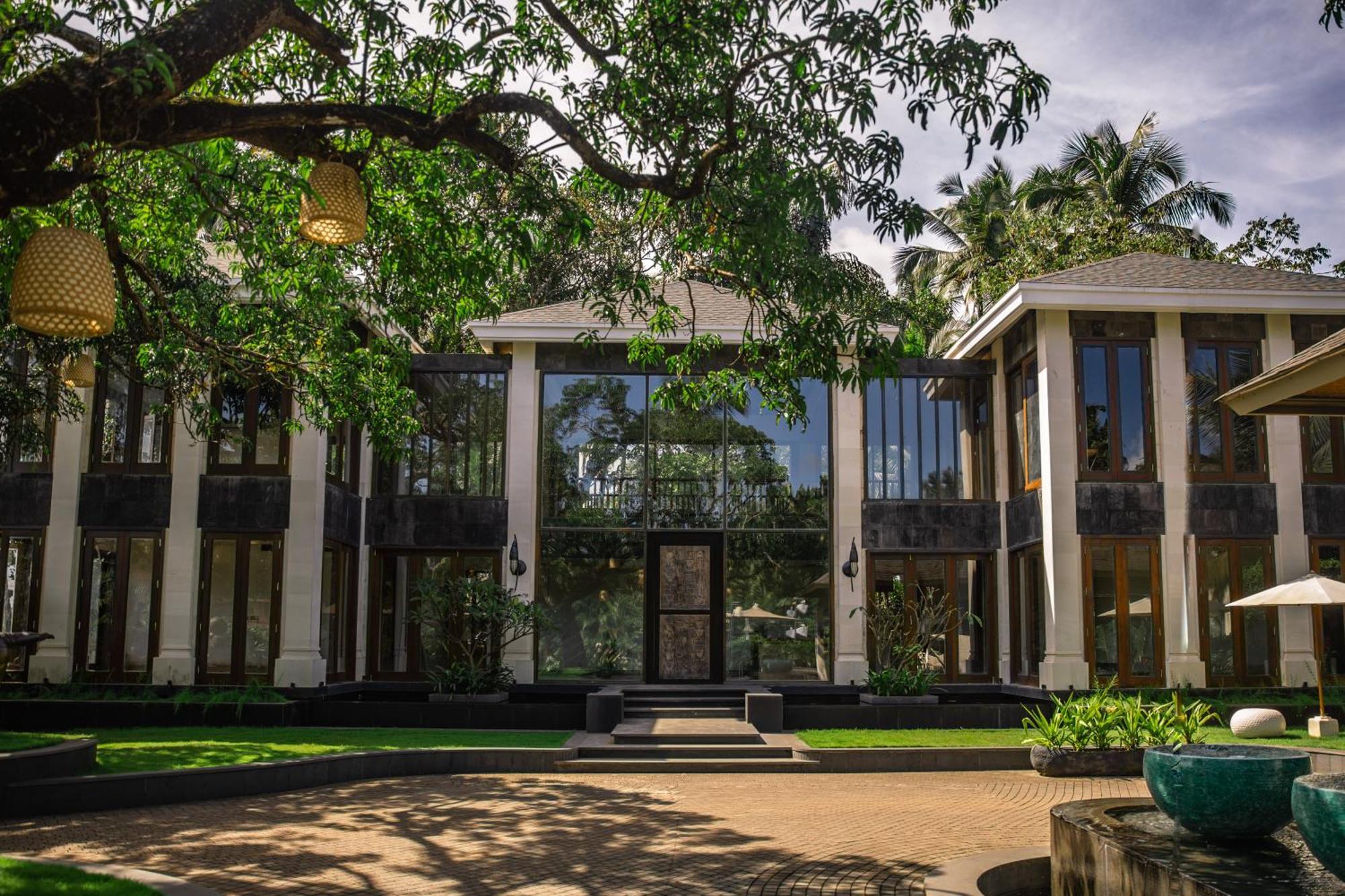 Baale Resort Goa Arpora Exterior photo